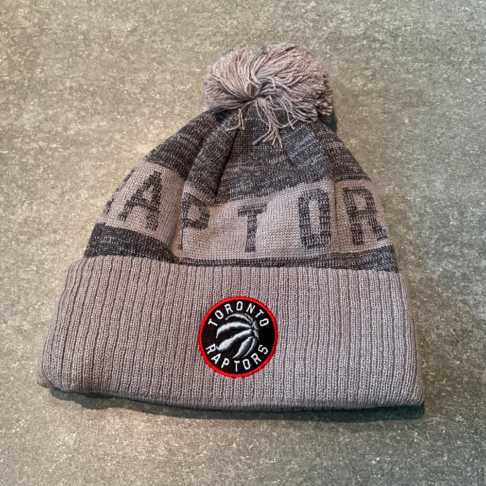 PRICE IS FIRM Brand new Toronto Raptors beanie